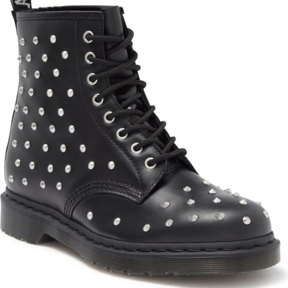 Dr Martens 1460 Stud Lug sole boots